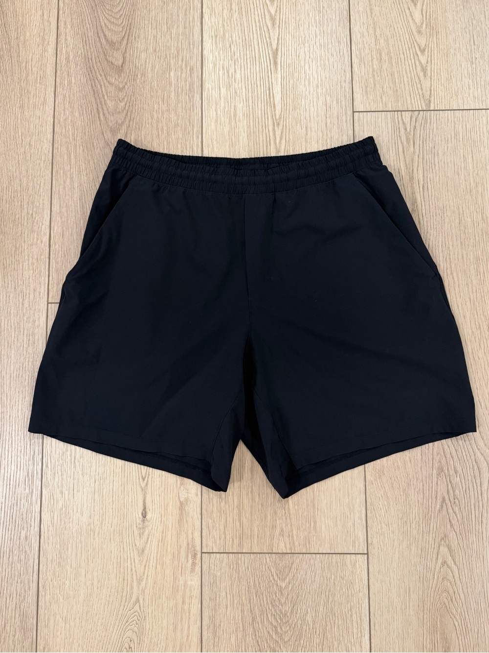 Lululemon Pace Breaker Shorts Size L